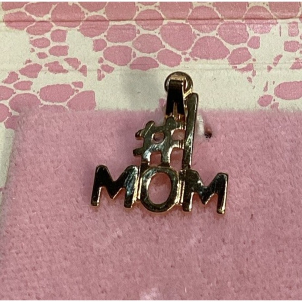 Goldtone Pendant #1‎ Mom Cutout Textured Vintage
